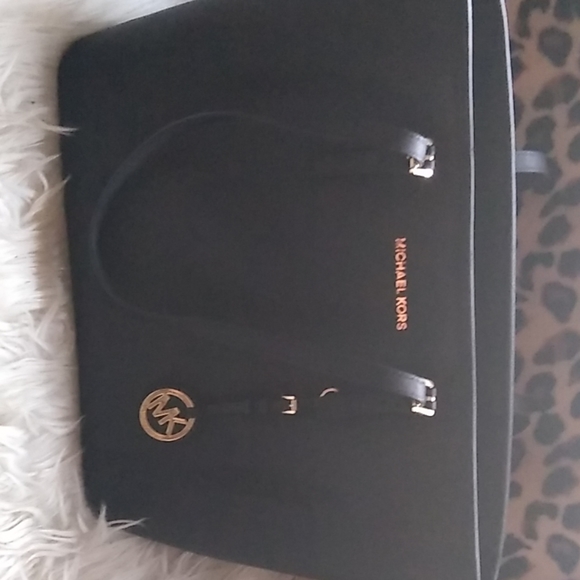 Michael Kors Handbags - Michael kors bag